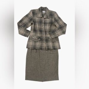 Vintage In Cinq 2 Piece Plaid Suit Blazer & Skirt Brown Wool Sz 8